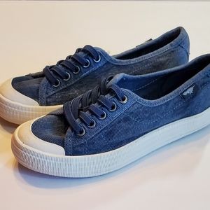 NWT Rocket Dog shoes